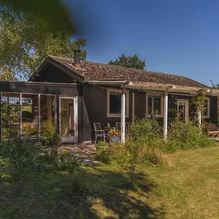 Coastal Family Retreat - 150m To The *