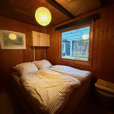 Coastal Family Retreat - 150m To The